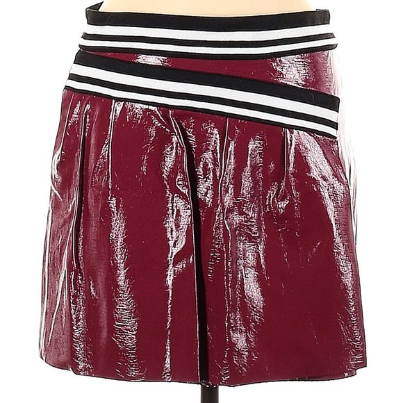 💥HOT ITEM💥 Patent Leather Varsity Skirt in Maroon - Picture 3 of 12